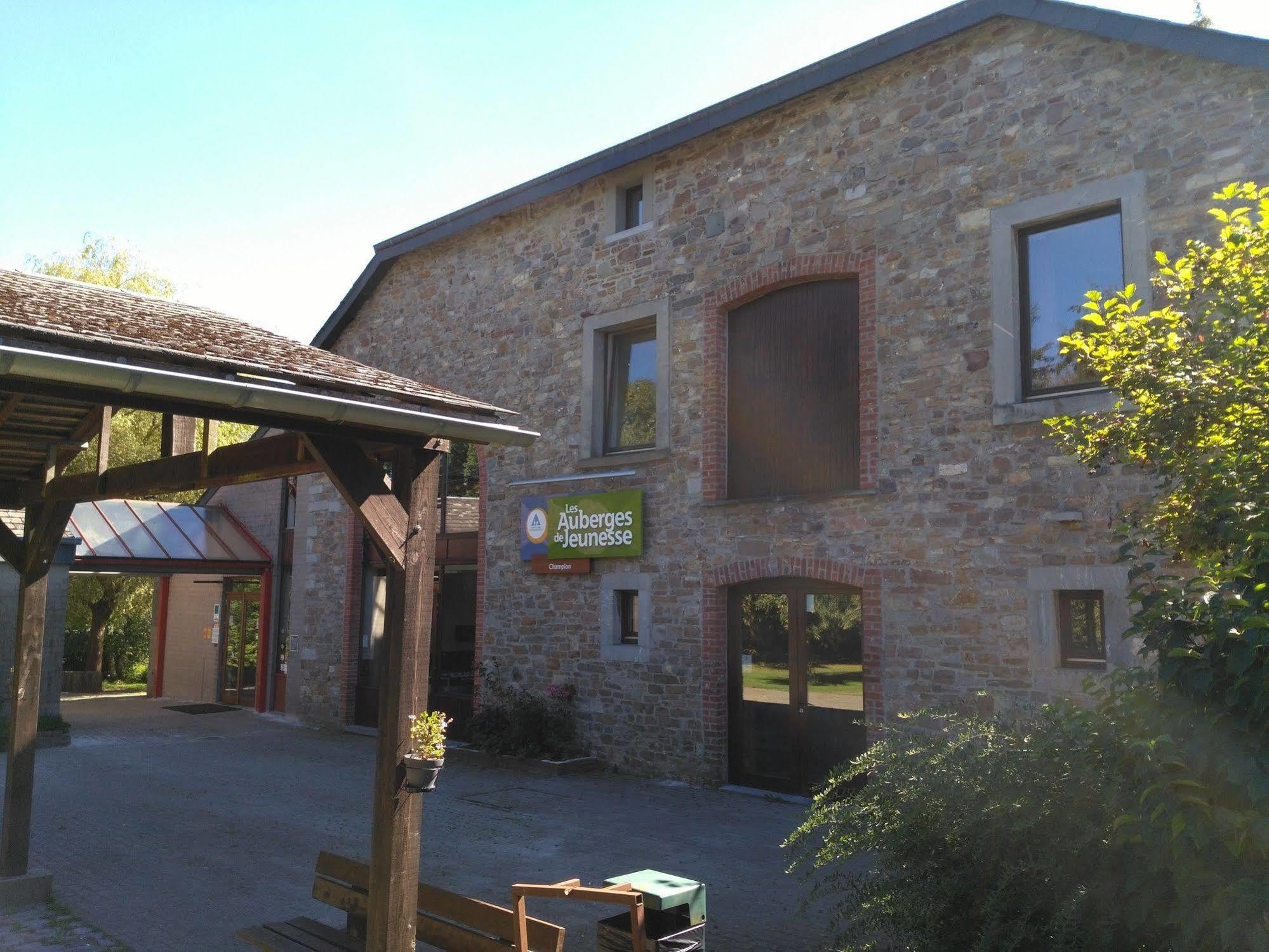 Auberge De Jeunesse De La Roche - Champlon Tenneville Exteriör bild